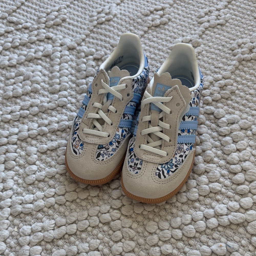 Adidas Liberty London Sneakers - Blue and Cream Floral Size 10 Toddler Brand New